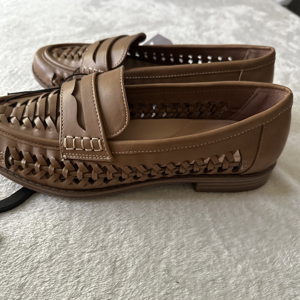 Time and Tru Brown Loafers - Picture 11 of 13